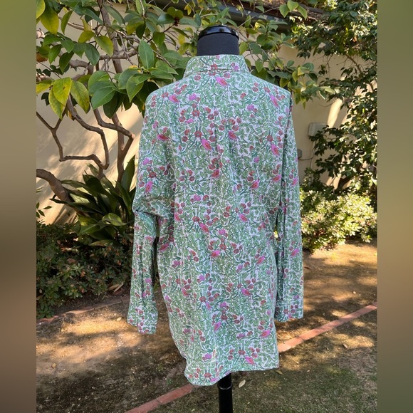 Pomegranate long-sleeve button-down shirt - size L - Picture 3 of 4